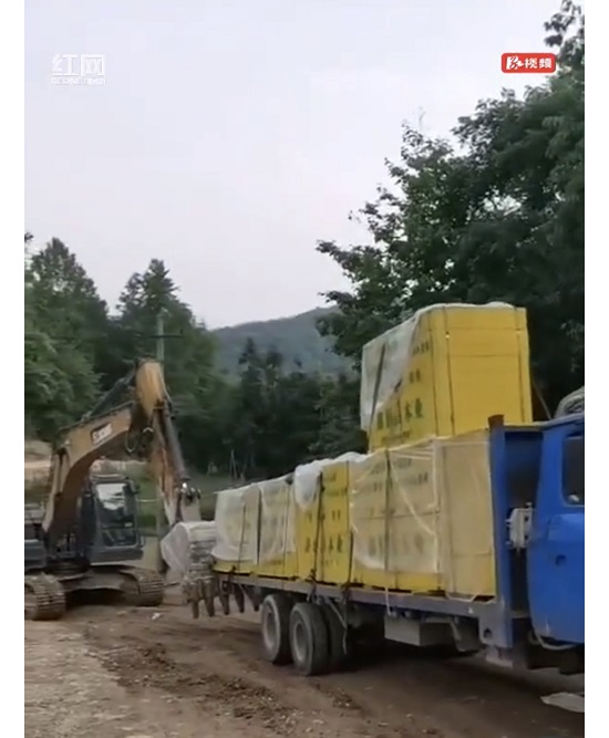 建材公司：材料供應(yīng)進(jìn)行時(shí)，鄉(xiāng)村振興添動(dòng)力